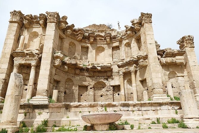 Jerash Sightseeing transportation from Amman - Stop 5: Oval Plaza, your 1-hour finale