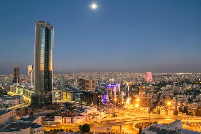 Jordan Private Transportation | The Jordanian Mappers - What You Get in the Full-Size Sedan, Water, and Free Wi-Fi