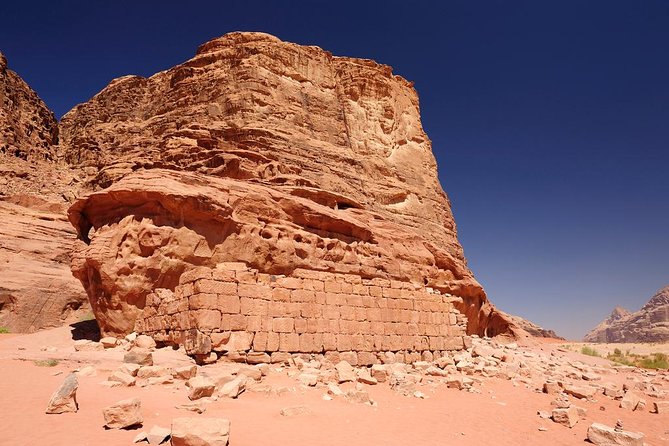 Lawrence's House Jeep Tour (5 hours) - Entering Wadi Rum by jeep, with the route starting at ancient ruins