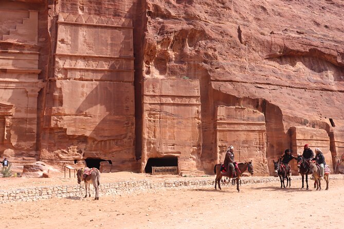 Literary tourism experience in Petra - Day 1 in Wadi Musa: character origins and a viewpoint reading