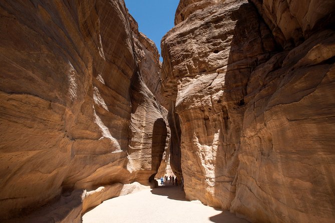 Petra 1 Day Tour from Aqaba - The Wadi Rum pass on the return: a scenic break without the full detour