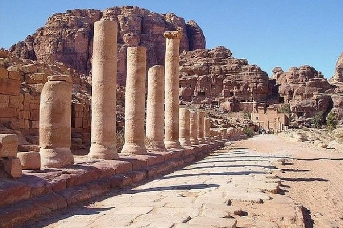 Petra and Little Petra Full-Day Guided Tour from Amman - Private tour value: comfort, flexibility, and what you give up