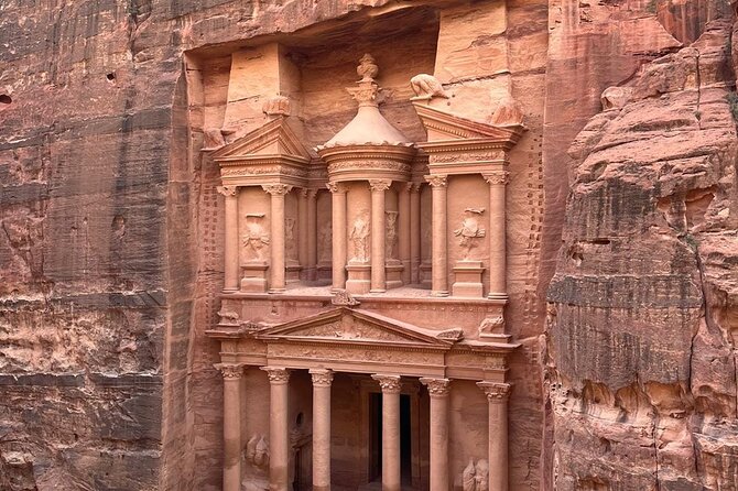 Petra And Little Petra Full Day Tour From Amman - Entering Petra: Siq to the Treasury with a realistic time plan
