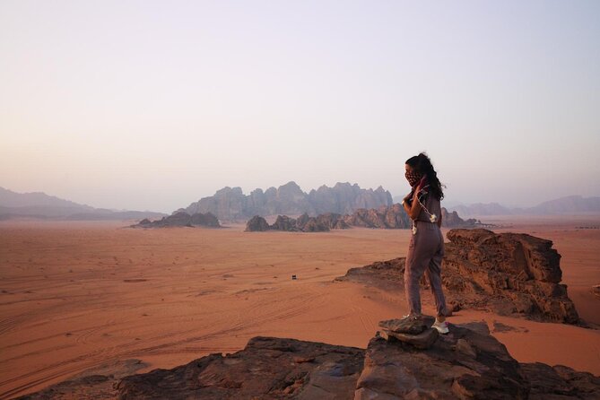 Petra and Wadi Rum in One Day | The Jordanian Mappers - Getting moving from Amman: pickup, transport, and timing comfort
