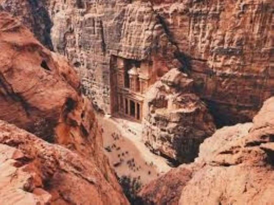 Petra & Dead Sea Private day tour - Private air-conditioned pickup in Amman, with the right kind of driver