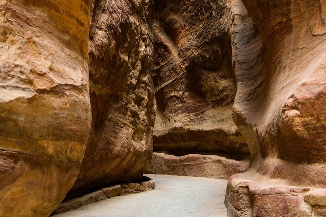 Petra Highlight Tour with Private Guide Sami Nawafleh | 2.5 Hours - A Private Petra Plan That Starts Right by the Gates