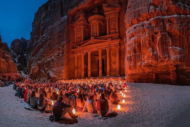 Petra Private Guided Tour - Entering Petra: the Siq walk and the moment you reach the Treasury