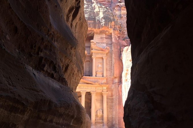 Petra & Wadi Rum (1 Day Private tour) - The Amman pickup and the long car day reality