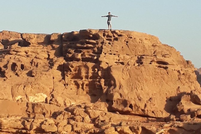 Petra & Wadi Rum (1 Day Private tour) - Bedouin dinner option (zarb) and the 20 JD per person cost