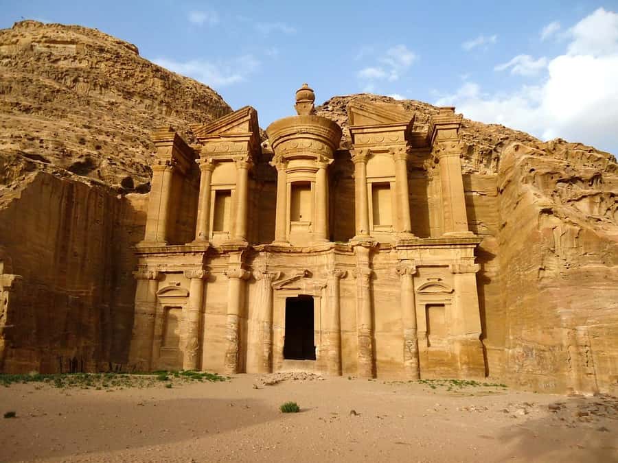 Petra & Wadi Rum: Full Day Private Tour with Hotel Pickup - Wadi Rum After Lunch: Jeep Time, Bedouin Tea, and Jebel Khazali