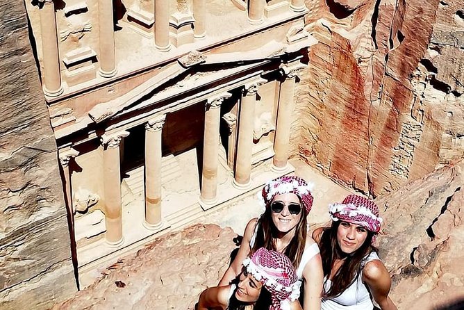 Petra & Wadi Rum Full-Day Tour from Amman or Airport - Petra First: How the Siq Route Shapes Your 3 Hours on Site