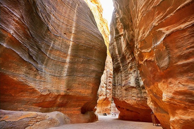 Petra & Wadi Rum in 3 Days from Amman Airport - Day 3 Transfer Back to Amman Airport: Long Enough for Comfort