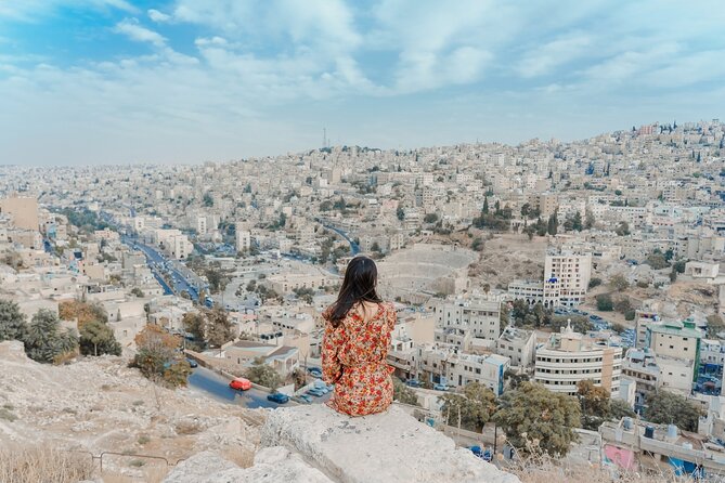 Private Amman City Sightseeing with Optional Arabic Mezze Lunch and Turkish Bath - King Abdullah Mosque and the Parliament area, what to look for