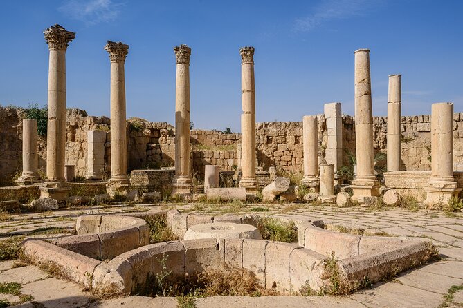 Private Half Day Tour in Jerash From Amman - Private car comfort: Wi-Fi, water, and drivers who set the tone
