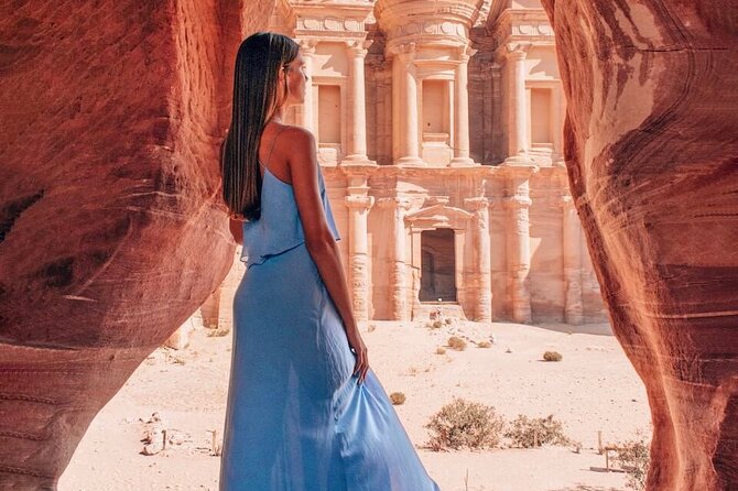 Private Jordan Transportation - The return trip to Amman, plus border assistance at Wadi Araba