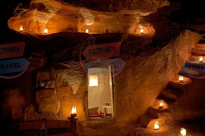 Private Outdoor bedouin Dinner in Petra - Underground barrel-style cooking: the chef part of the show