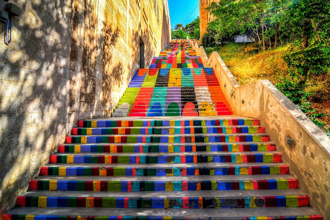 Private Panoramic Amman Tour and Local Lunch or Dinner-Wine Taste - Jabal al Lweibdeh art quarter and Rainbow Street without the stress