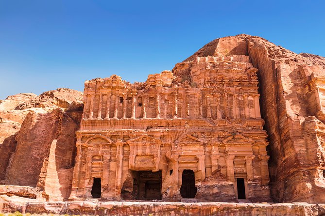 Private Petra Day Trip Including Dead Sea from Amman - Entering Petra the right way: Siq first, then the Treasury