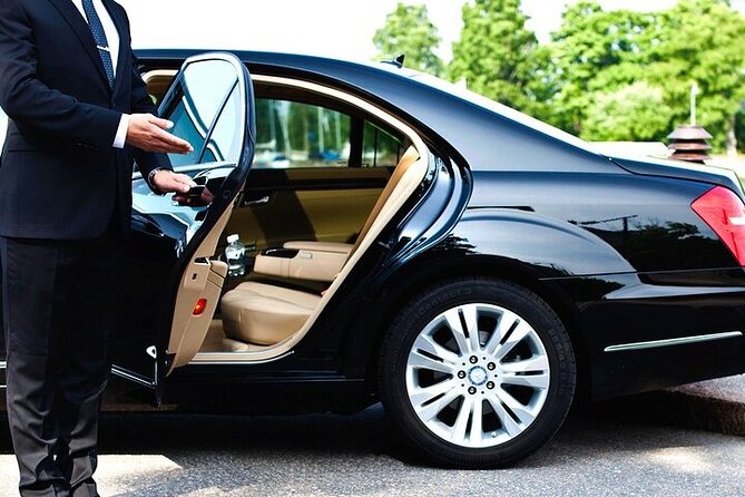 Private Transfer from Amman Airport QAIA to Your Hotel in Amman - The 45-Minute to 1-Hour Ride into Amman