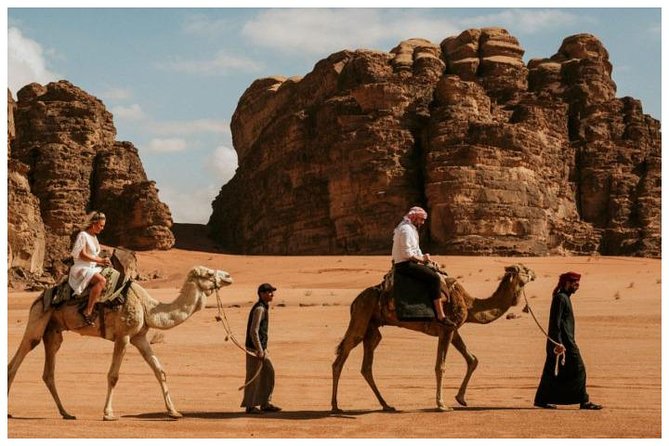 Private transfer Petra to/from Wadi Rum - The in-car experience: comfort, Wi-Fi, and a driver who keeps it simple