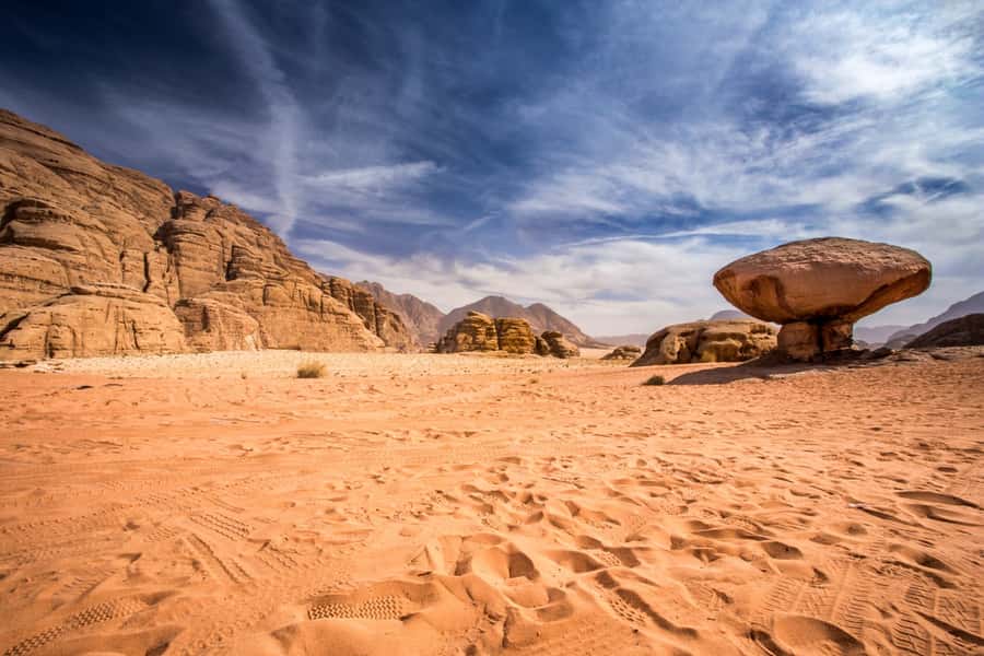 Tel Aviv: Petra & Wadi Rum 2-Day Tour with Bedouin Camp Stay - Bedouin camp stay: what you gain overnight