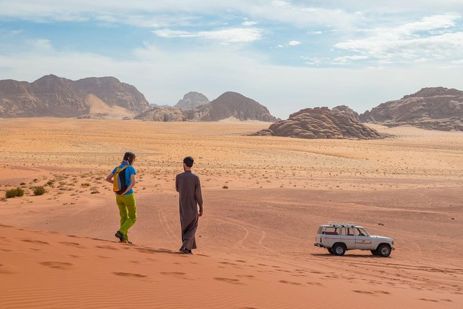Two-Hour Jeep Safari "Wadi Rum Highlights!" w/ Professional Guide - Khazali Canyon (Jebel Khalazi): inscriptions you can actually make sense of