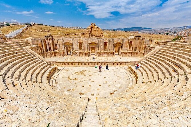 Umm Qais, Ajloun and Jerash Full-Day Tour from Amman - Ajloun Castle (Qalaat ar-Rabad): A 12th-Century Fort on a Tactical Hill