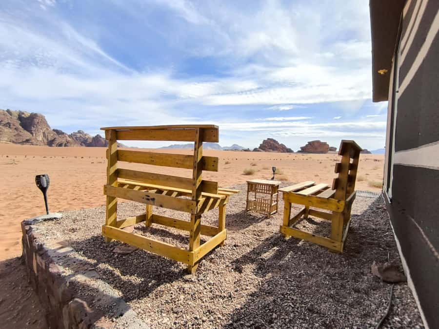 Wadi Rum: 1-Night Jeep Tour with Dinner and Breakfast - Morning view and breakfast: the desert’s quiet “reset”
