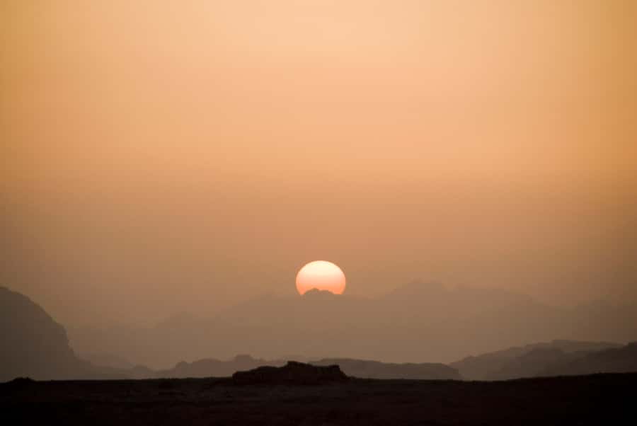 Wadi Rum: 2 Hour Camel Ride at Sunset/Sunrise Overnight - Should you book this Wadi Rum camel ride at sunrise or sunset?