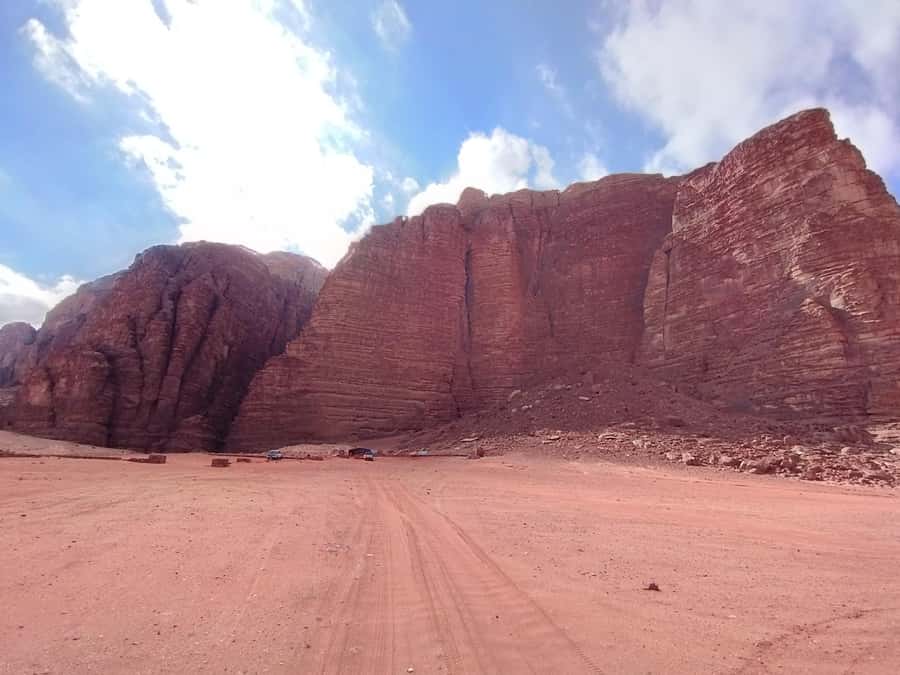 Wadi Rum: 2-Hour Jeep Tour with Bedouin Tea - What to pack so the tour feels easy