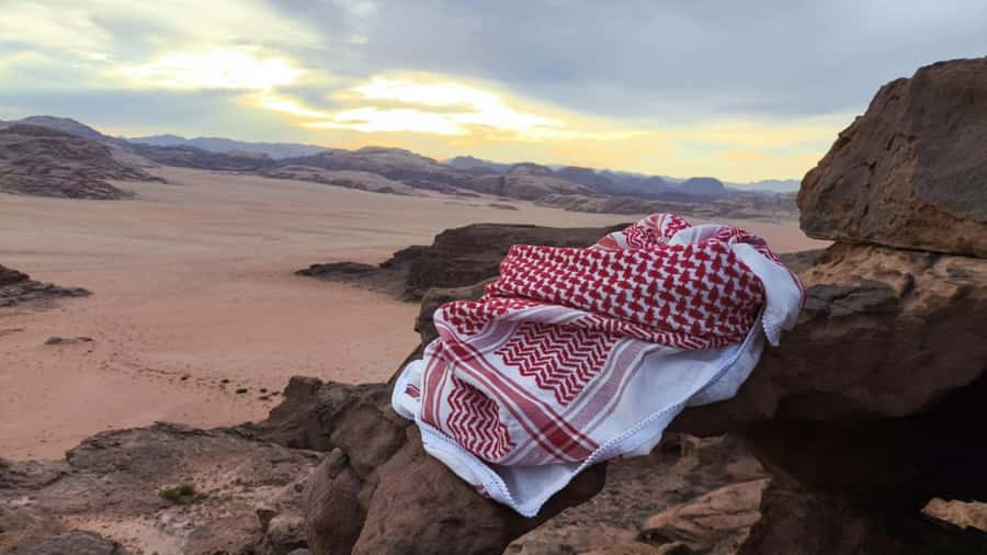 WADI RUM: ALL DAY JEEP TOUR with overnight and full meals - Al Ramal Red Sand Dune: photo breaks, shopping, and a breather