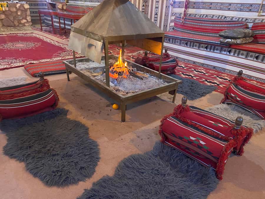 Wadi Rum: Bedouin Camp Stay,Full-Day Desert Tour with 3Meals - Jeep Driving, Dune Bashing, and the Sunset Viewpoint Finale