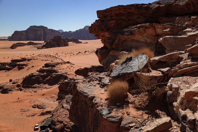 Wadi Rum: Explorer 5 Hour Jeep Tour PASS + Bedouin Tent + Meal - What to Pack: Comfort in the Heat, Warmth at Night