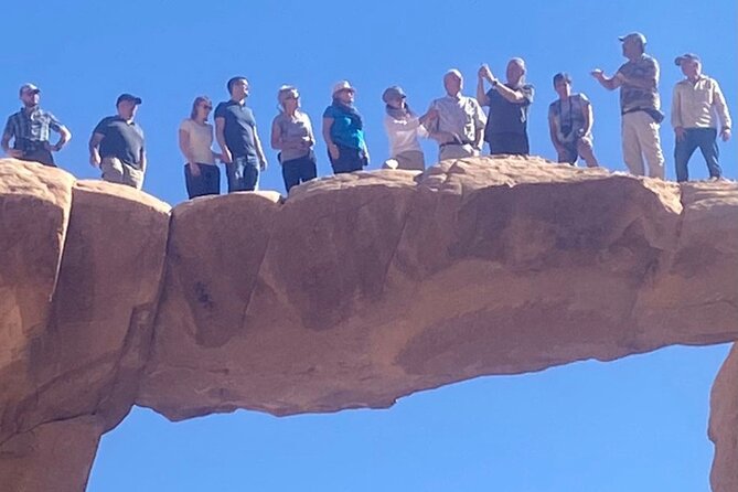 Wadi Rum overnight jeeptour - 1 Day/ 1 Night - Why This Wadi Rum Overnight Jeep Tour Feels Local