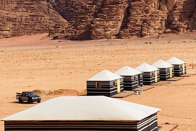 Wadi Rum overnight jeeptour - 1 Day/ 1 Night - Little Bridge and Lawrence House: Views First, Then Lunch Setup