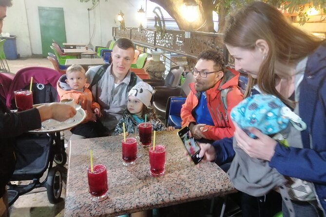 Walking Tour, Visit the Old Town and Markets, Taste Food - The spice store stop: turning aromas into something you can cook with